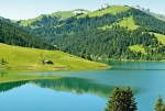 FotoTAPETA Flizelinowa 5186-8 Swiss Mountain Lake Launensee Gstaad