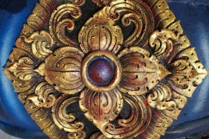 Fototapeta na Flizelinie MS-5-0770 Relief złotych kwiatów 375 x 250 cm
