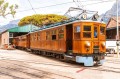 361083