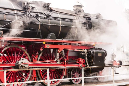 361128